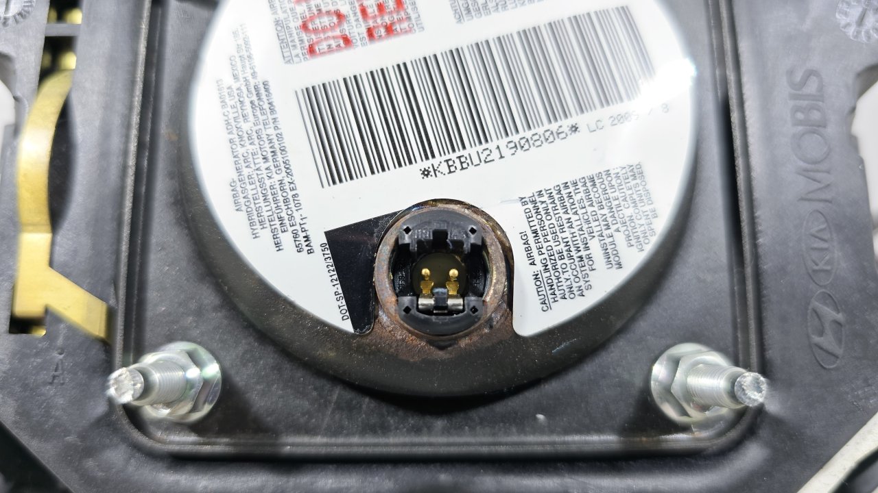 Подушка безопасности в руль Ceed 2010 ED G4FC