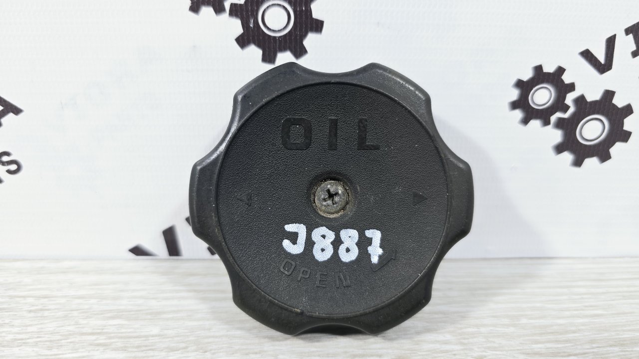 Крышка маслозаливной горловины Lancer 9 2008 CS3A 4G18