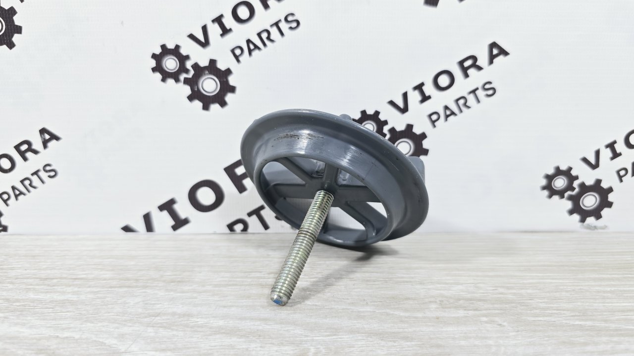 Болт крепления запасного колеса Ceed 2011 ED D4FB