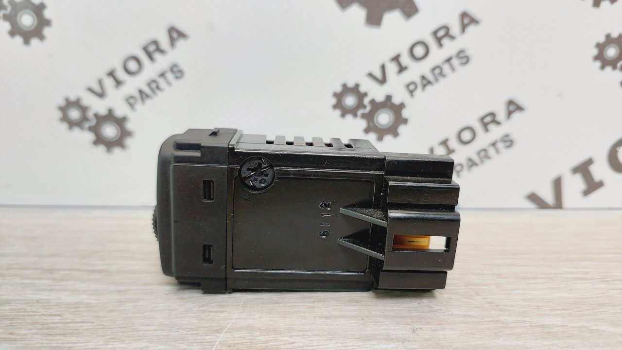 Кнопка подсветки панели приборов Mitsubishi Lancer 9 CS3A 1.6 4G18