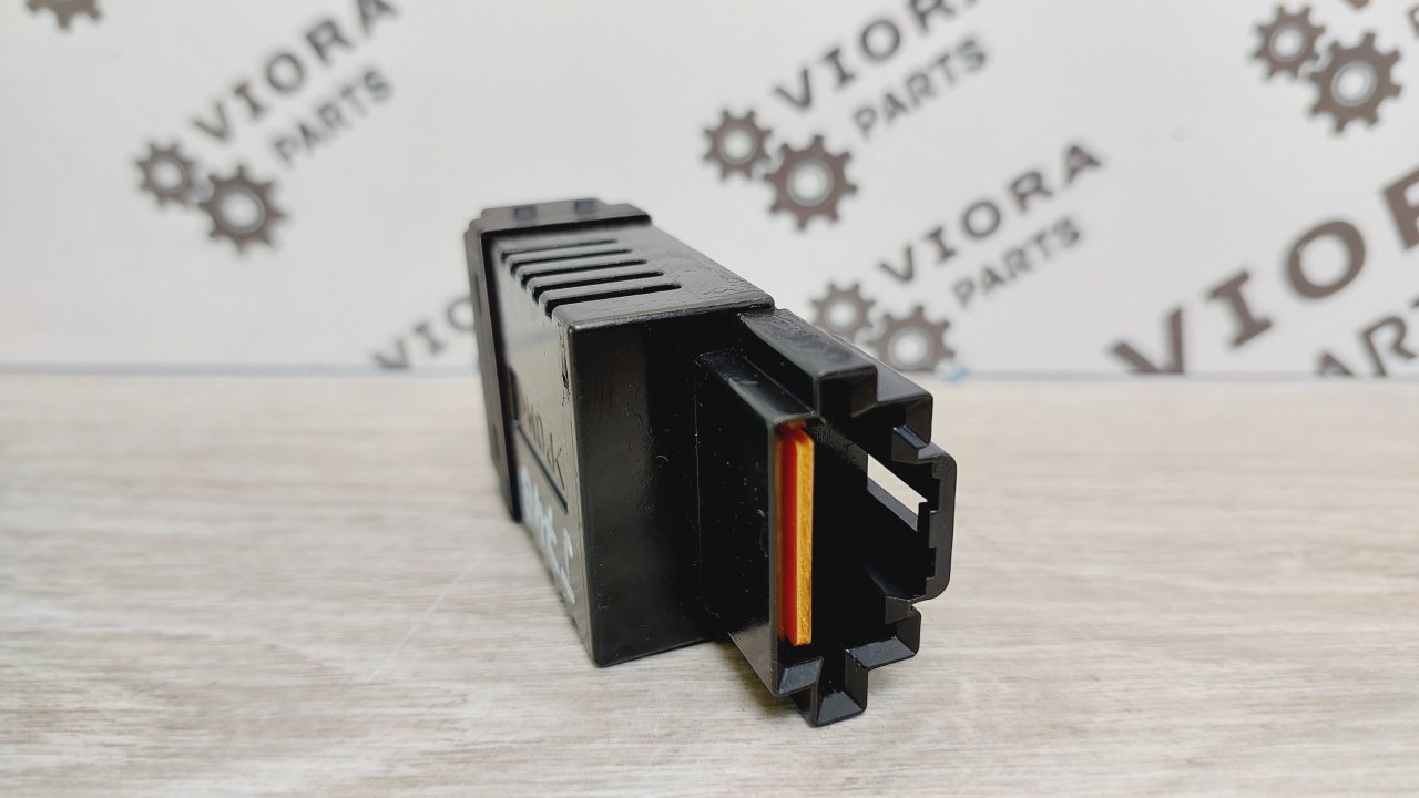 Кнопка подсветки панели приборов Lancer 9 2007 CS3A 1.6 4G18