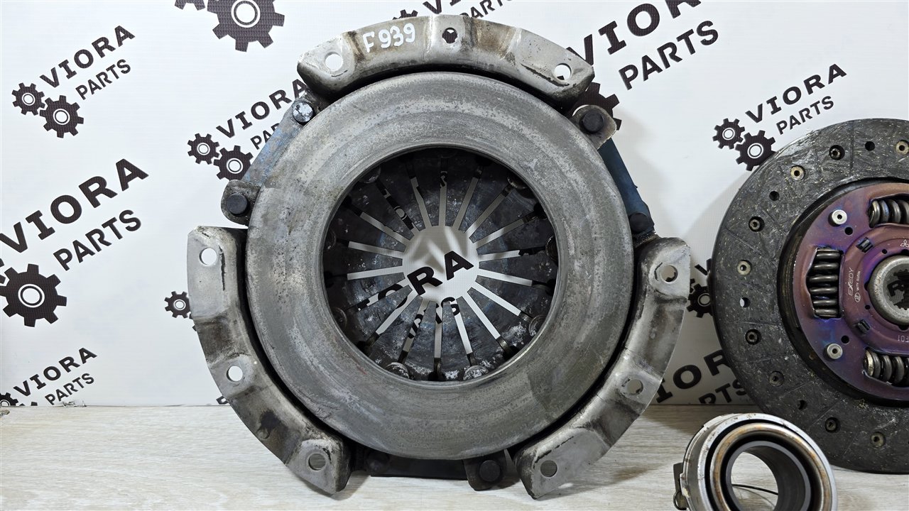 Сцепление пробег 50к Lancer 9 2005 CS3W 4G18