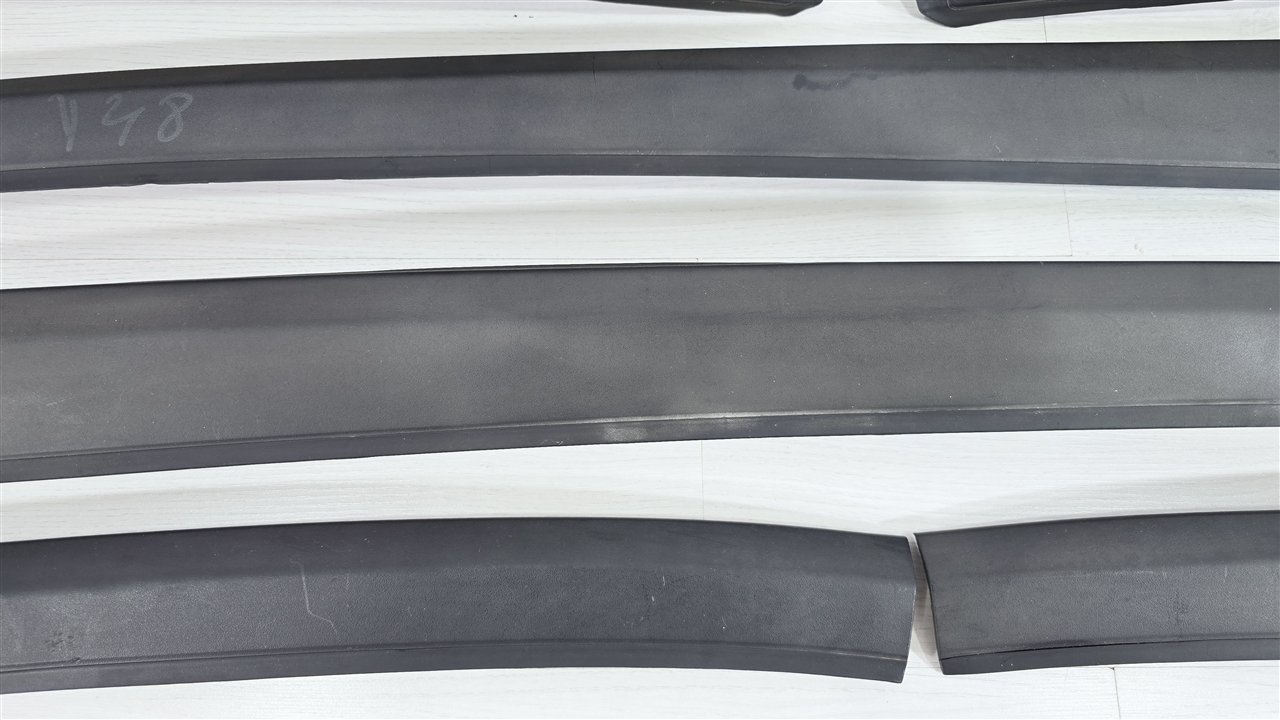 Молдинги накладки крыши Caliber 2006 PM ECN