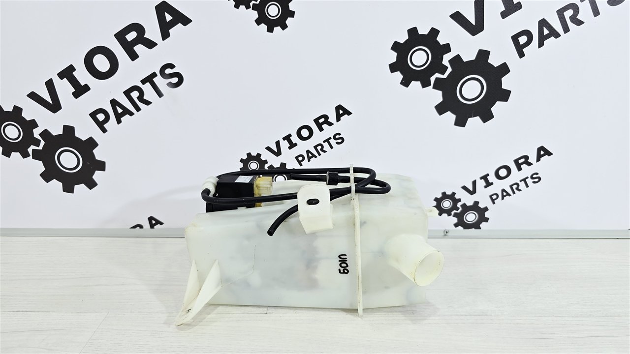 Бачок омывателя лобового стекла Chevrolet Lacetti J200 F16D3 Бачок омывателя лобового стекла Chevrolet Lacetti J200 F16D3