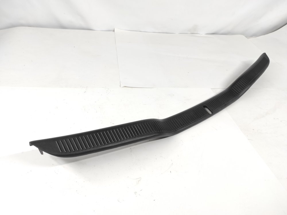 Накладка замка багажника Toyota soarer 1994 JZZ30 1JZ-GTE 64749-24010 контрактная