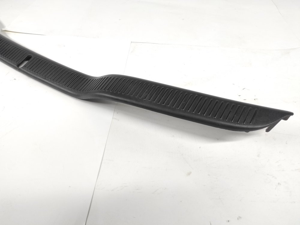 Накладка замка багажника Toyota soarer JZZ30 1JZ-GTE