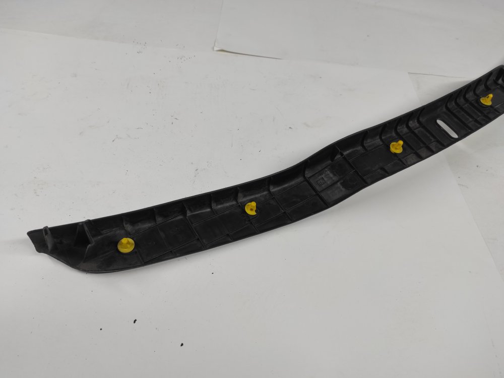 Накладка замка багажника soarer 1994 JZZ30 1JZ-GTE