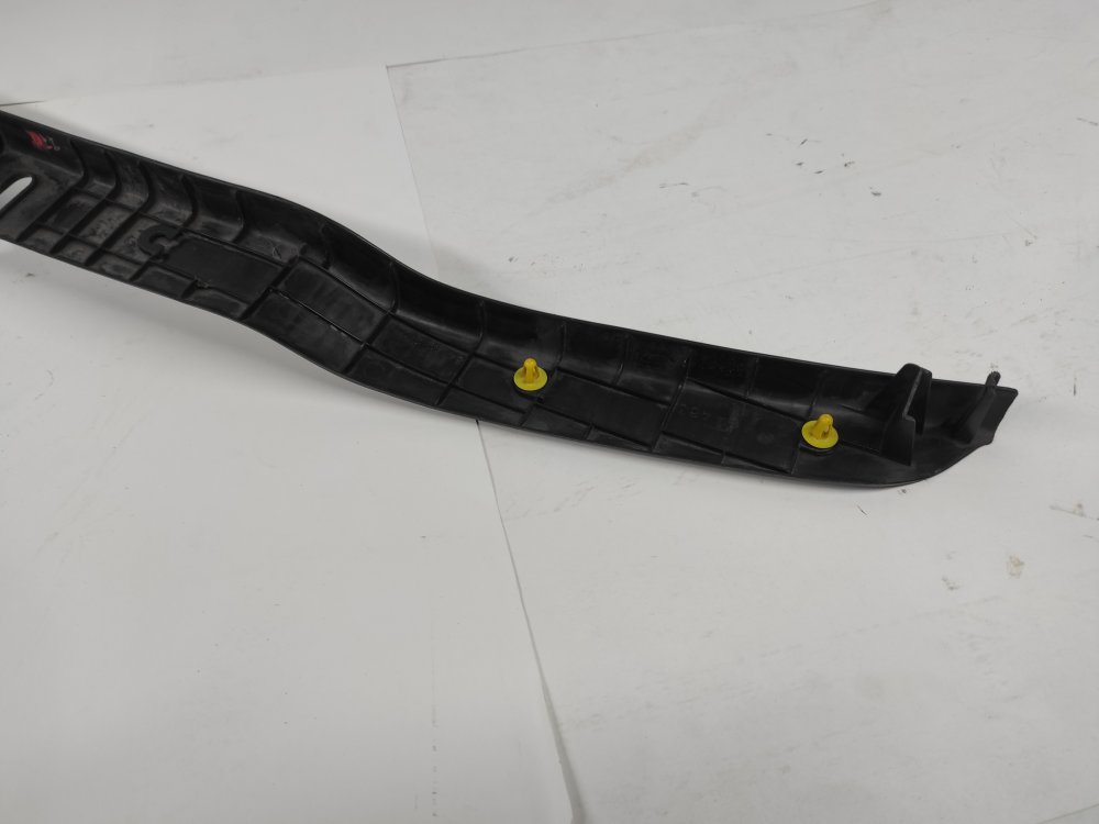 Накладка замка багажника soarer 1994 JZZ30 1JZ-GTE Накладка замка багажника soarer 1994 JZZ30 1JZ-GTE