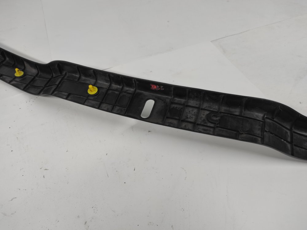 Накладка замка багажника soarer 1994 JZZ30 1JZ-GTE Накладка замка багажника soarer 1994 JZZ30 1JZ-GTE