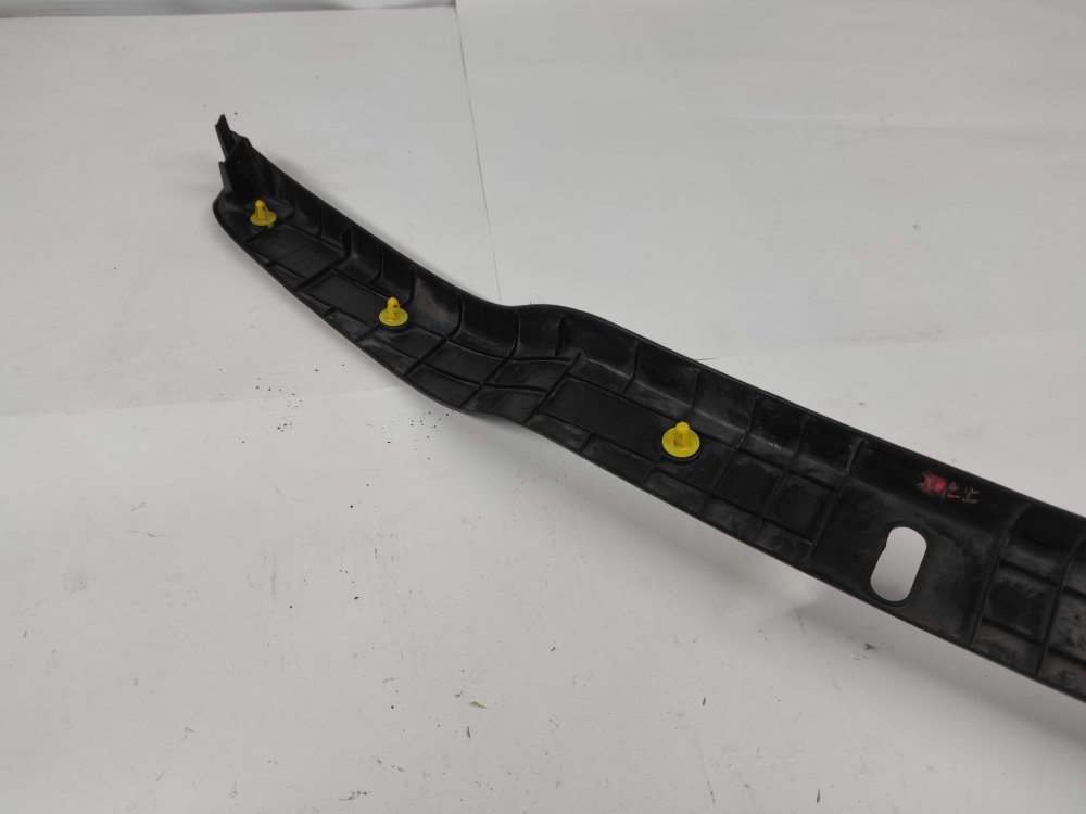 Накладка замка багажника soarer 1994 JZZ30 1JZ-GTE Накладка замка багажника soarer 1994 JZZ30 1JZ-GTE