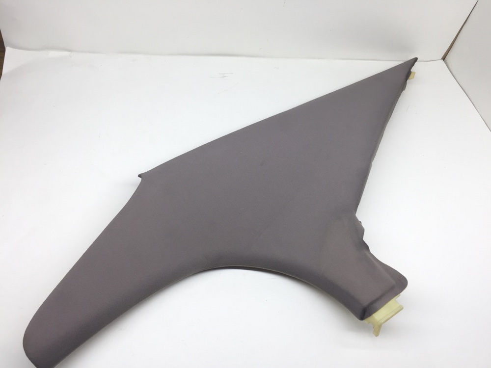 Накладка на стойку кузова задняя правая aristo 1997 JZS160 2JZ-GE