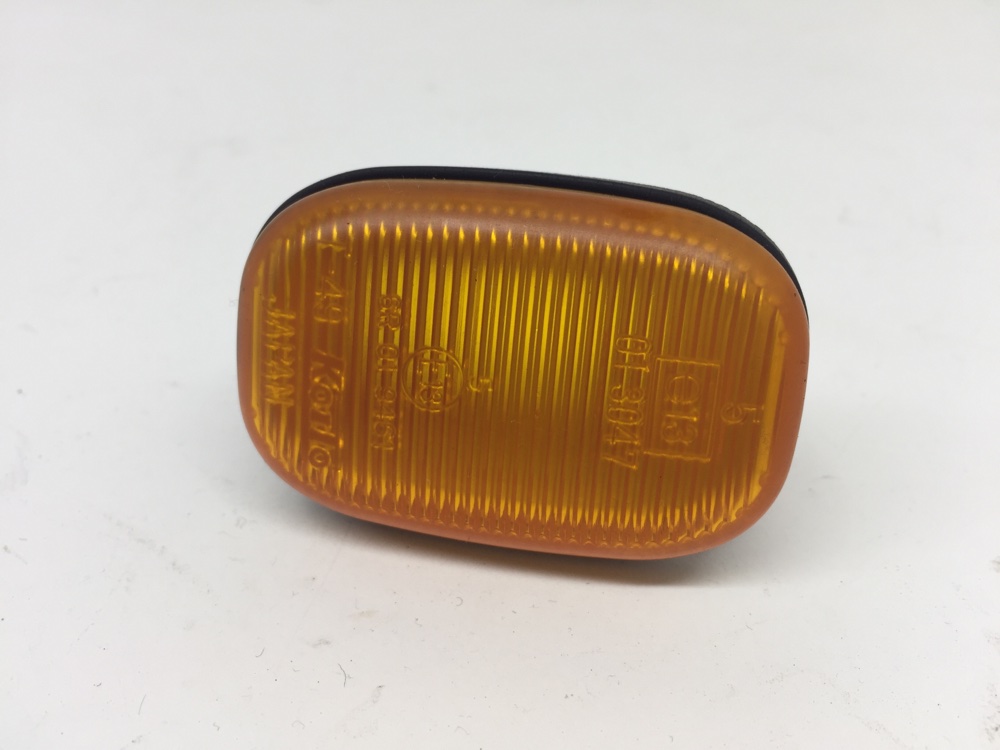 Повторитель поворота в крыло передний LEXUS GS300 1998 JZS160 2JZGE 81731-30120 контрактная