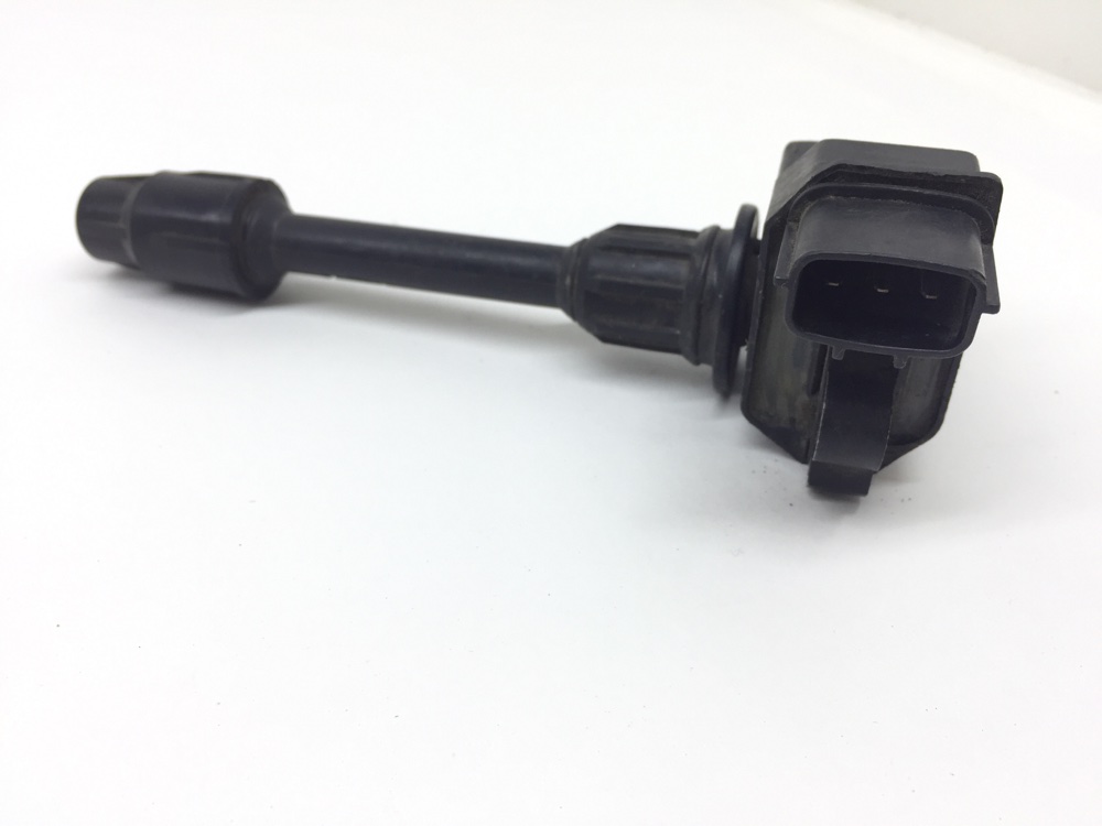 Катушка зажигания CEFIRO 2000 A32 VQ30