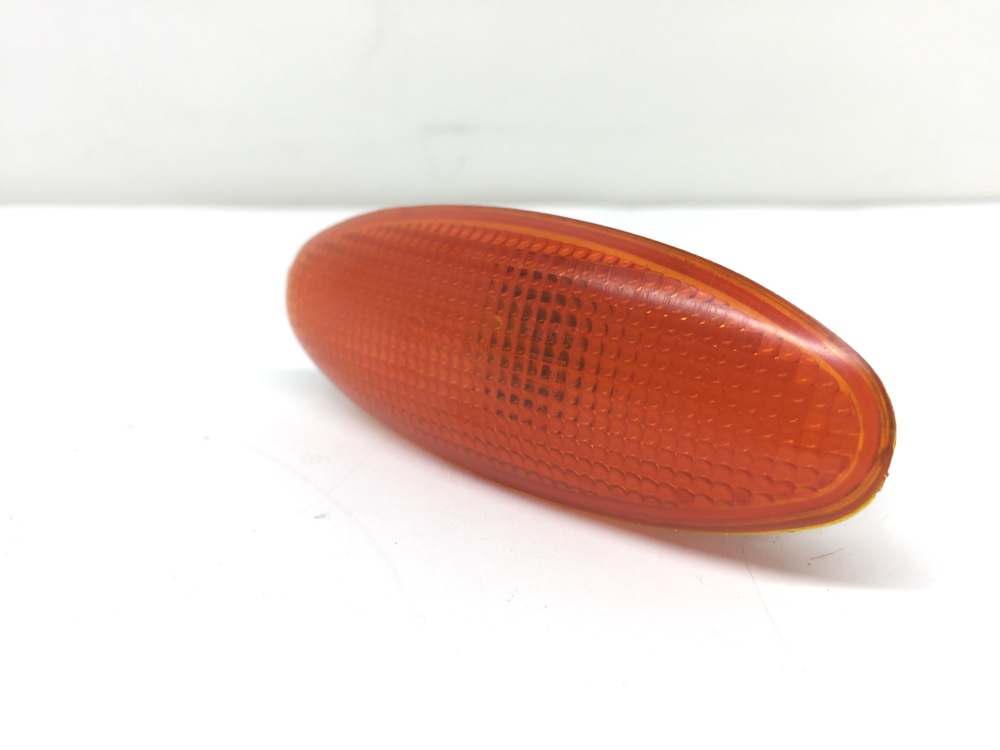 Повторитель поворота в крыло передний MONDEO 1998 1.6L Zetec-E EFI (90PS)