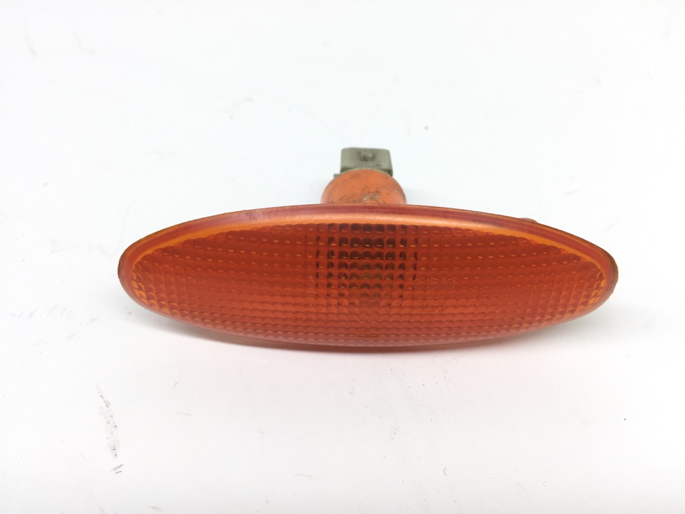 Повторитель поворота в крыло передний MONDEO 1998 1.6L Zetec-E EFI (90PS)