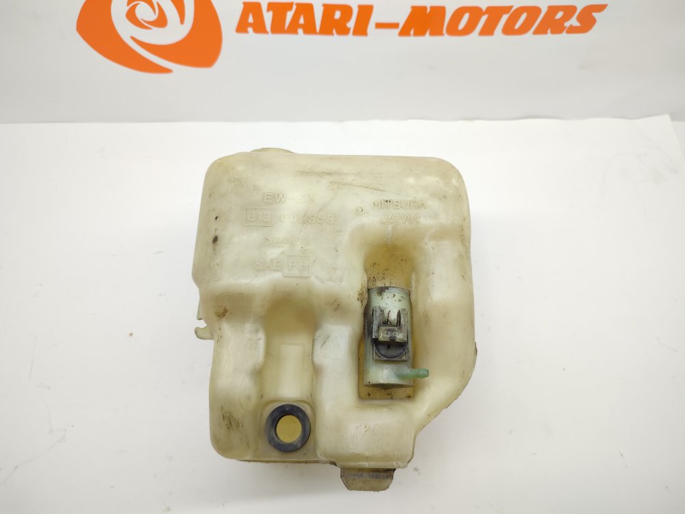 Бачок стеклоомывателя subaru forester SF5 EJ20 002353 контрактная