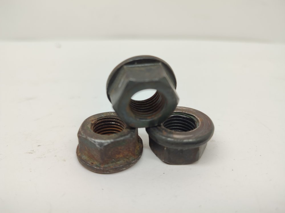 Гайка крепления руля TOYOTA MARK2 1996 GX90 1GFE 9017912071 контрактная