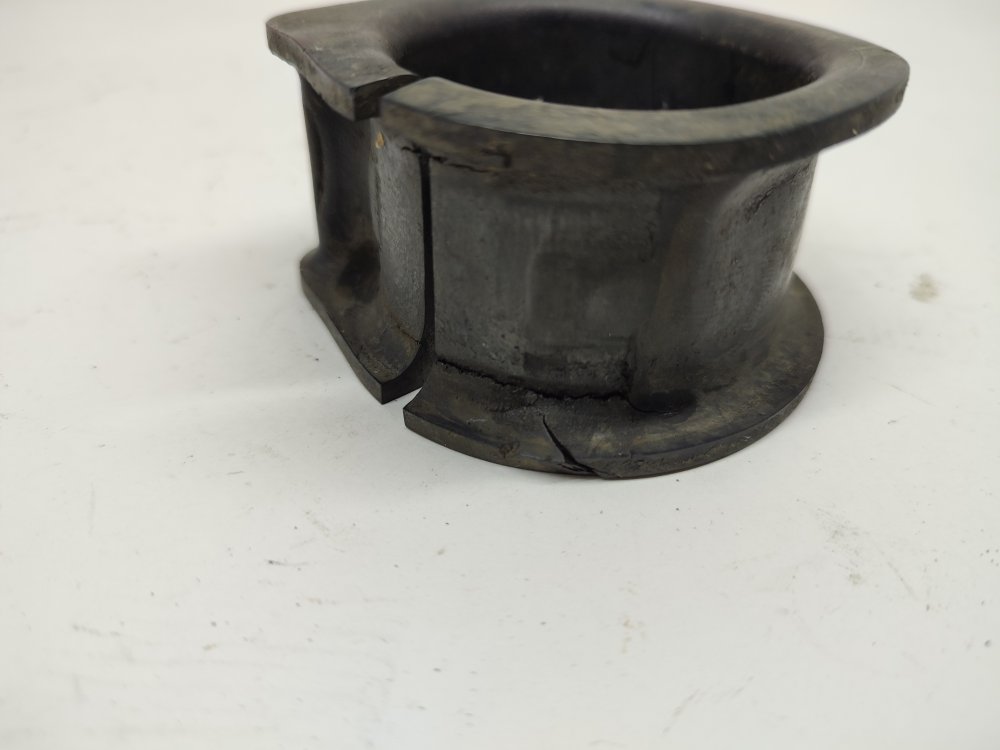 Втулка рулевой рейки SOARER 1996 JZZ30 1JZGTE Втулка рулевой рейки SOARER 1996 JZZ30 1JZGTE