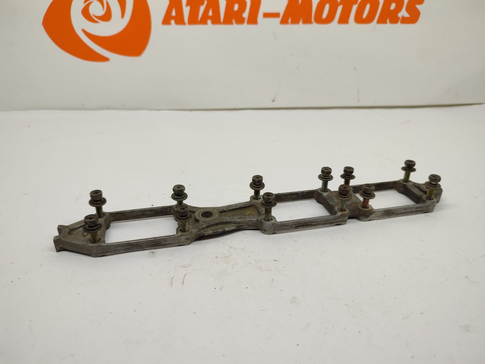 Крепление катушки зажигания NISSAN SKYLINE R34 RB26DETT