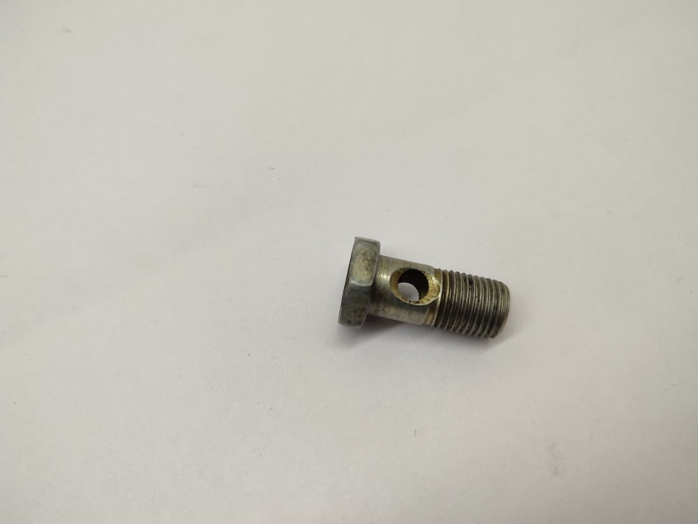 Болт топливной рейки Toyota марк 2 1996 GX90 1GFE контрактная