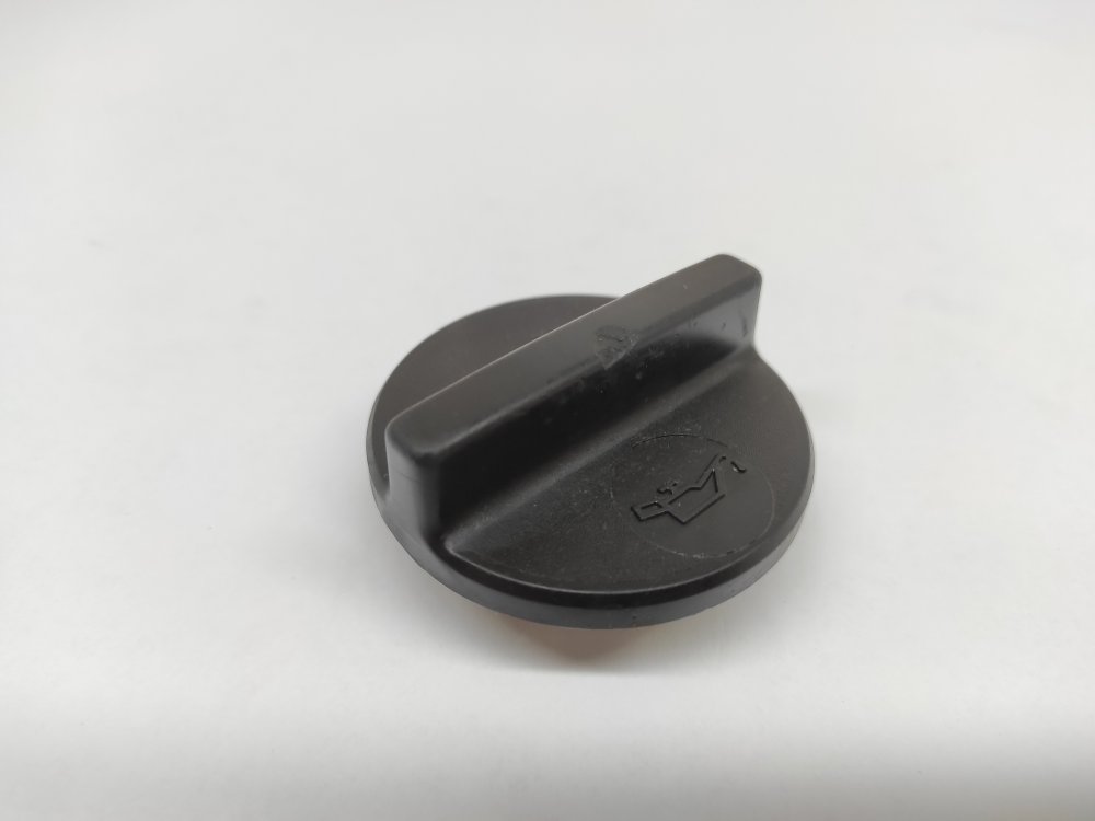 Крышка маслозаливной горловины NISSAN PULSAR N14