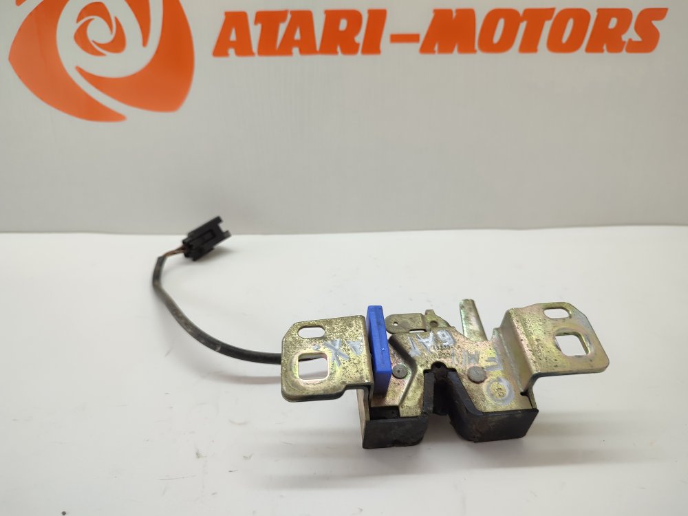 Замок багажника MONDEO 1998 1.6L Zetec-E EFI (90PS) Замок багажника MONDEO 1998 1.6L Zetec-E EFI (90PS)