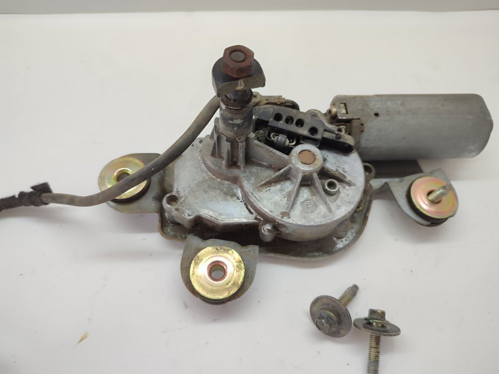 Мотор дворников MONDEO 1998 1.6L Zetec-E EFI (90PS)