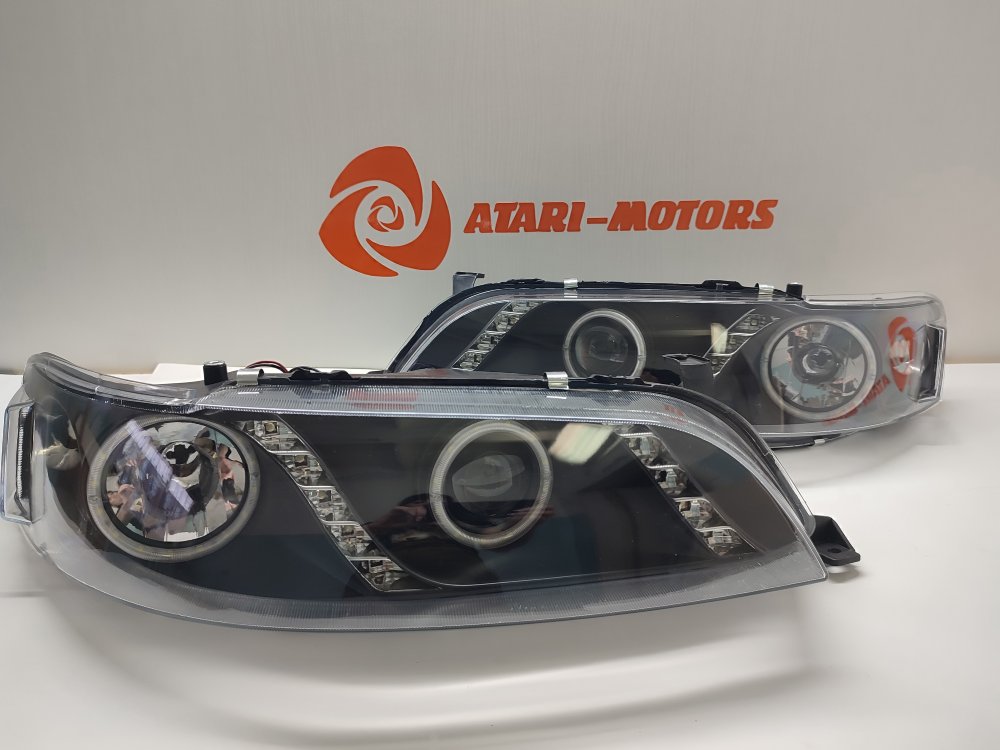 Фара хрусталь передняя Toyota марк 2 1996 JZX90 1JZGE 8111022640 новая