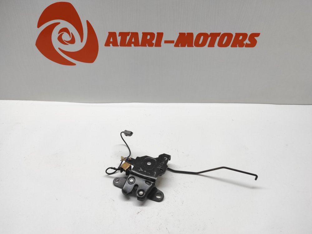 Замок багажника задний TOYOTA CHASER 1993 GX90 1GFE 6461022150 контрактная