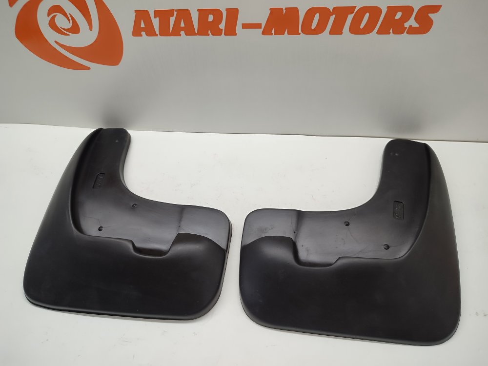 Брызговик передний JUKE 2011 Брызговик передний JUKE 2011