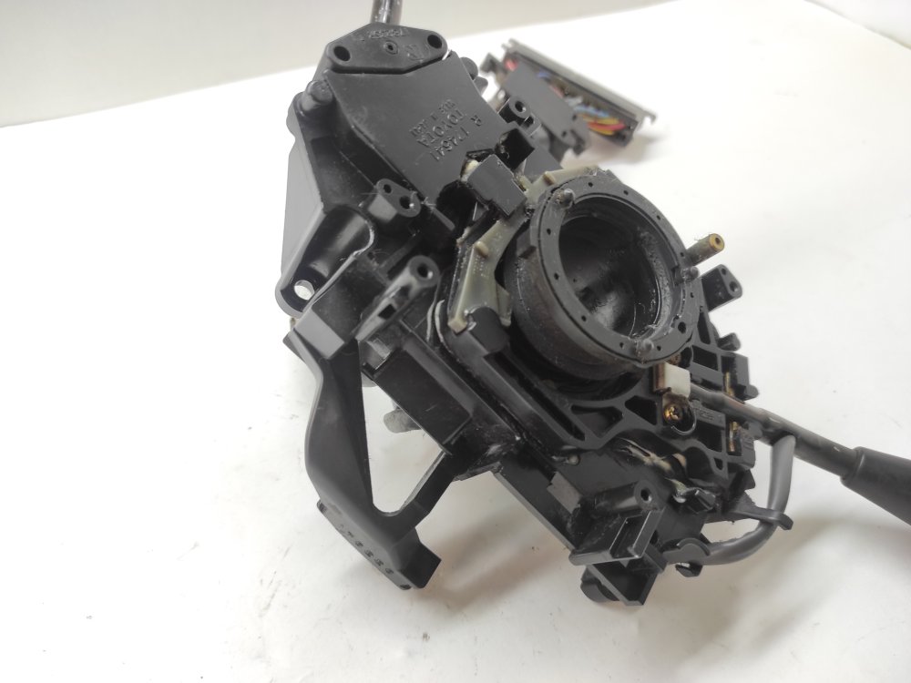 Блок подрулевых переключателей MARK2 1995 SX90 4SFE