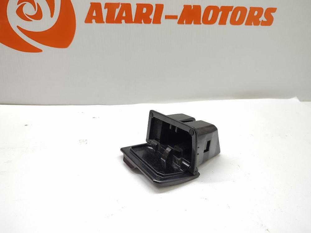 Пепельница задняя левая toyota Mark 2 jzx90 1jz-gte