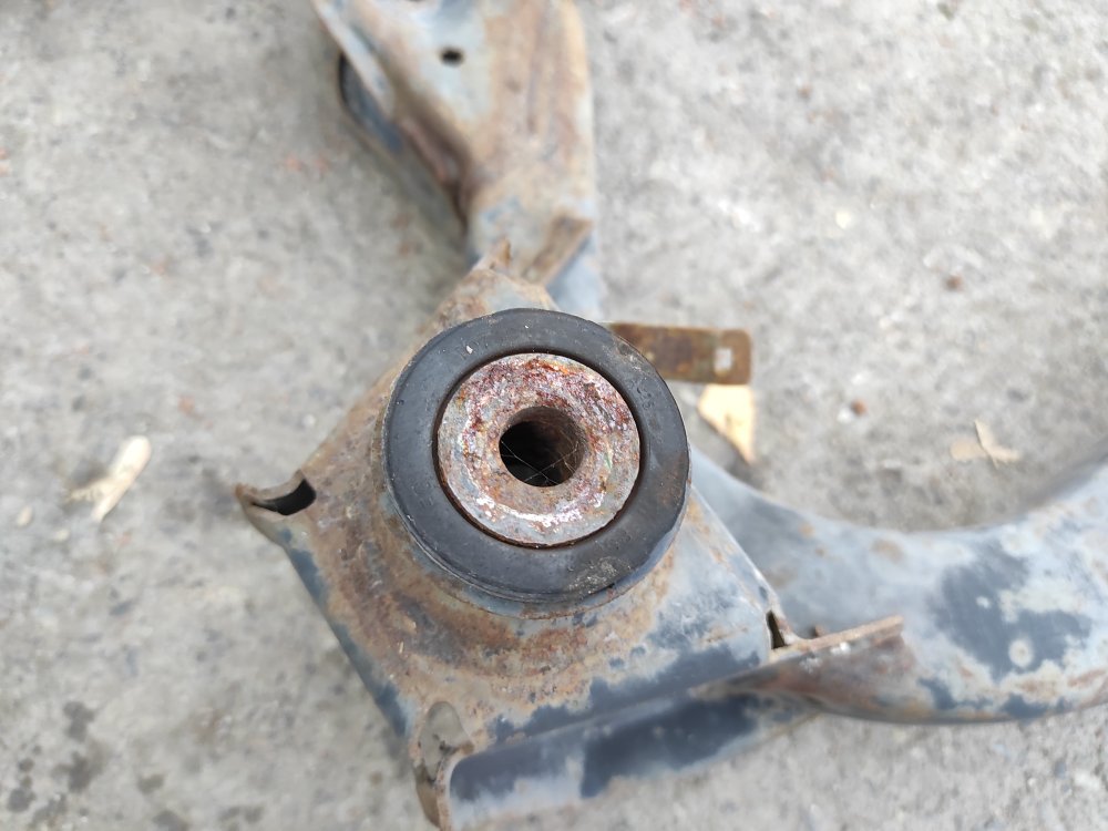 Подрамник подвески передний MONDEO 1998 1.6L Zetec-E EFI (90PS)