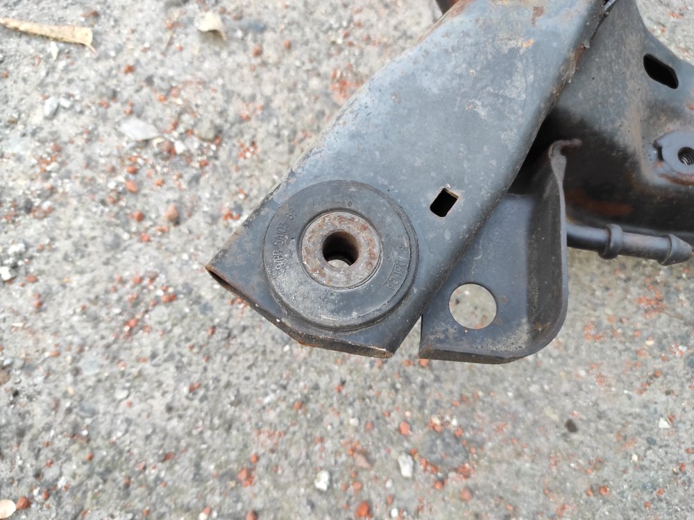 Подрамник подвески передний MONDEO 1998 1.6L Zetec-E EFI (90PS)