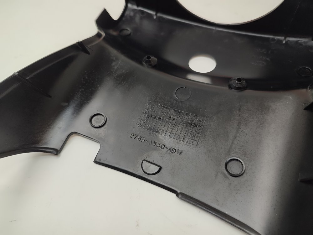 Кожух рулевой колонки MONDEO 1998 1.6L Zetec-E EFI (90PS)