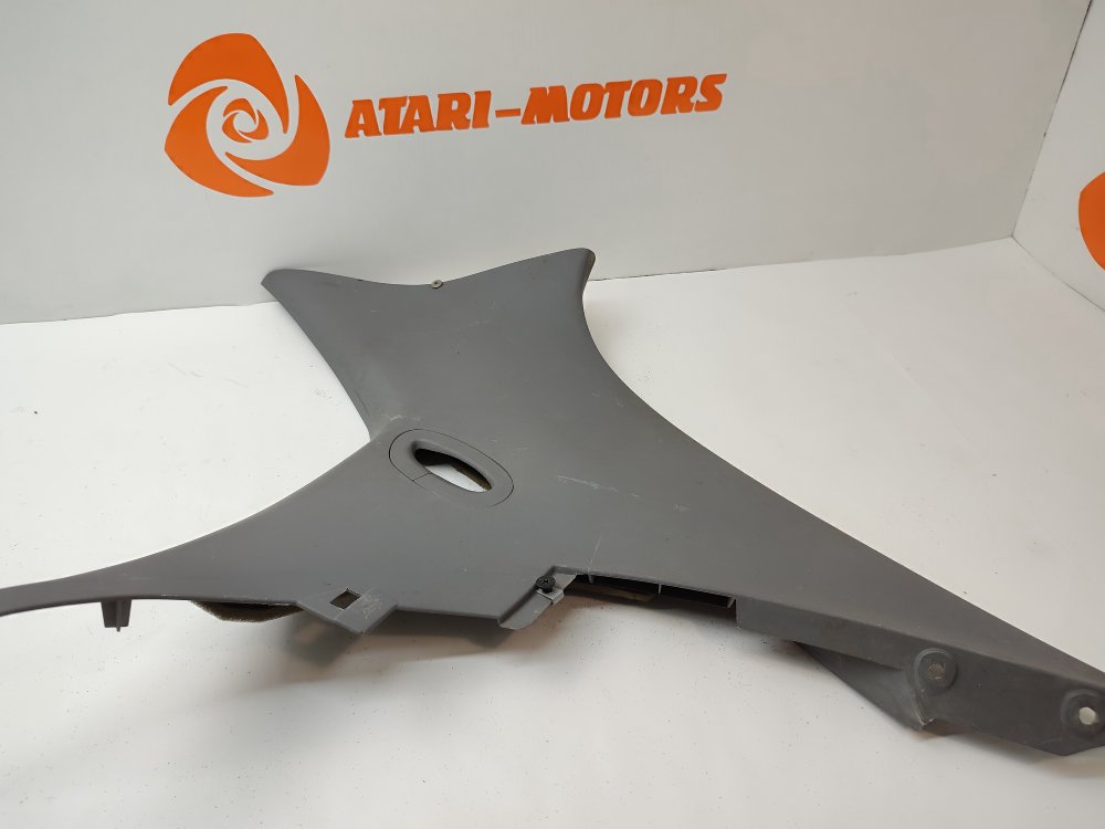 Накладка кузова задняя правая FORD MONDEO 1.6L Zetec-E EFI (90PS)