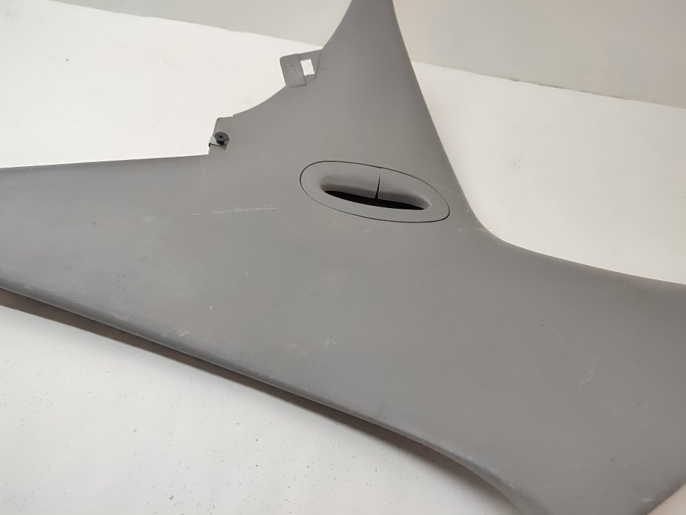 Накладка кузова задняя правая MONDEO 1998 1.6L Zetec-E EFI (90PS)