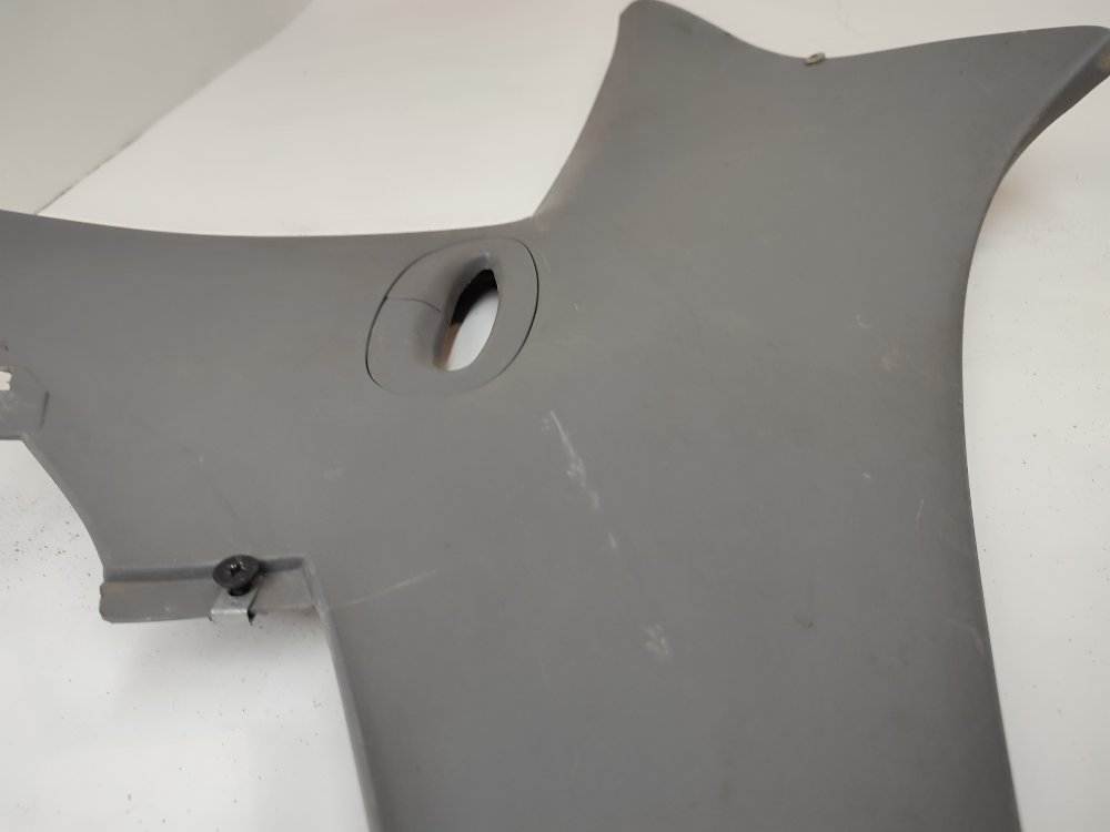 Накладка кузова задняя правая MONDEO 1998 1.6L Zetec-E EFI (90PS)