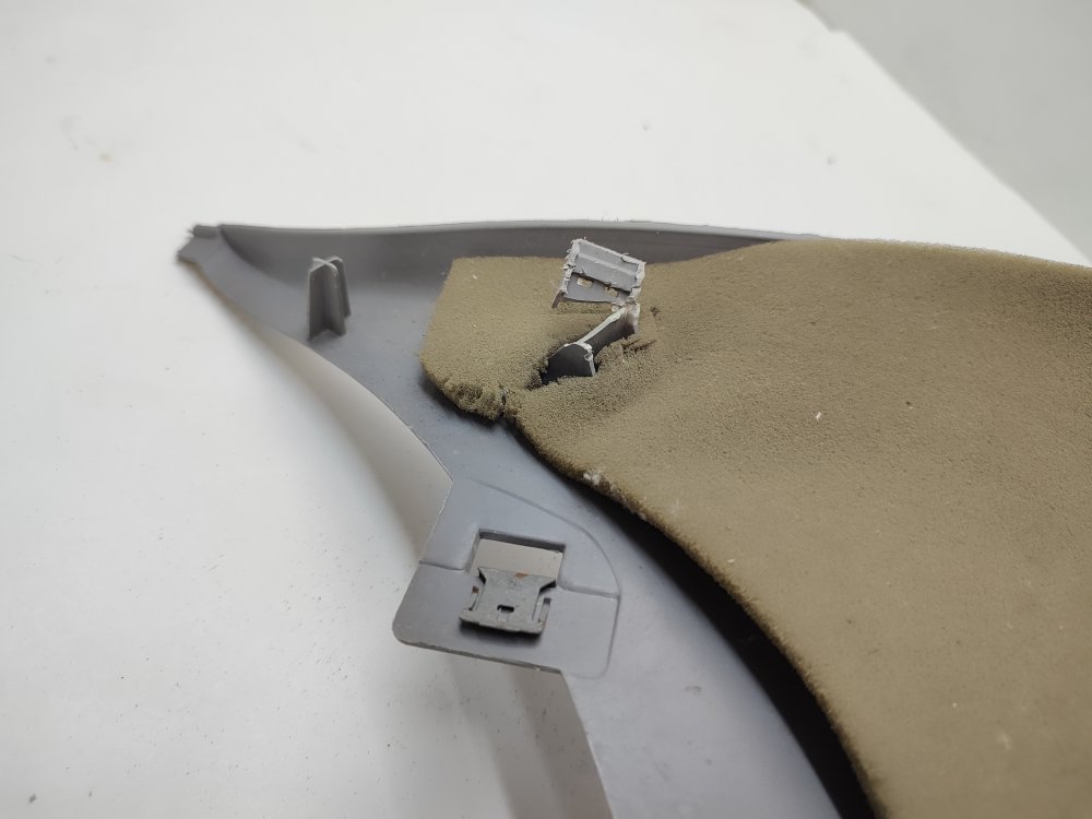 Накладка кузова задняя левая MONDEO 1998 1.6L Zetec-E EFI (90PS)