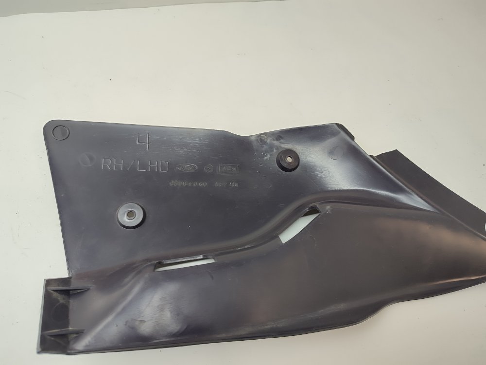 Пластик салона MONDEO 1998 1.6L Zetec-E EFI (90PS)