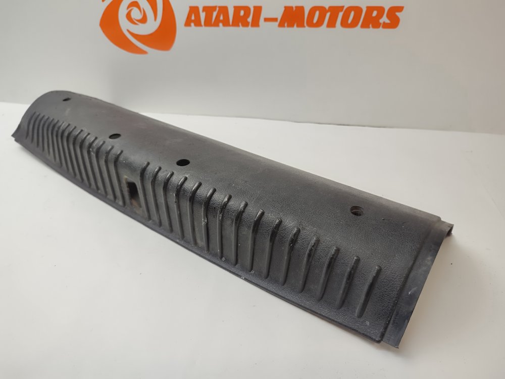 Обшивка багажника задняя FORD MONDEO 1.6L Zetec-E EFI (90PS)