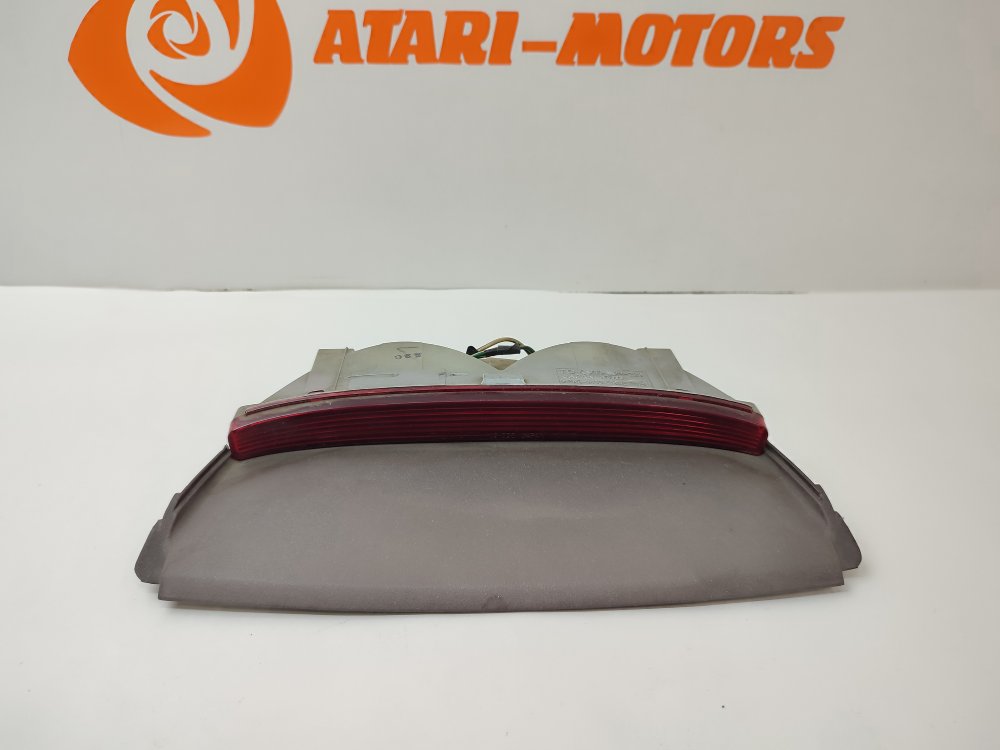 Стоп-сигнал задний TOYOTA CHASER 1995 GX90 1GFE 75686407B контрактная