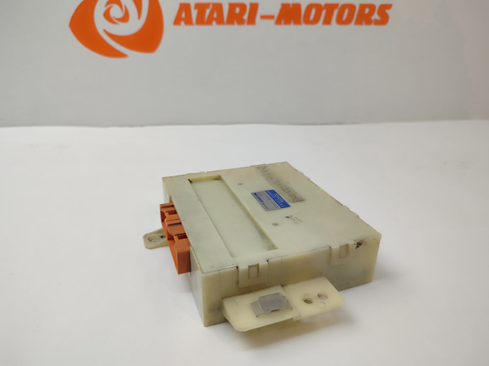 Блок управления климат-контролем TOYOTA CHASER GX90 1GFE Блок управления климат-контролем TOYOTA CHASER GX90 1GFE