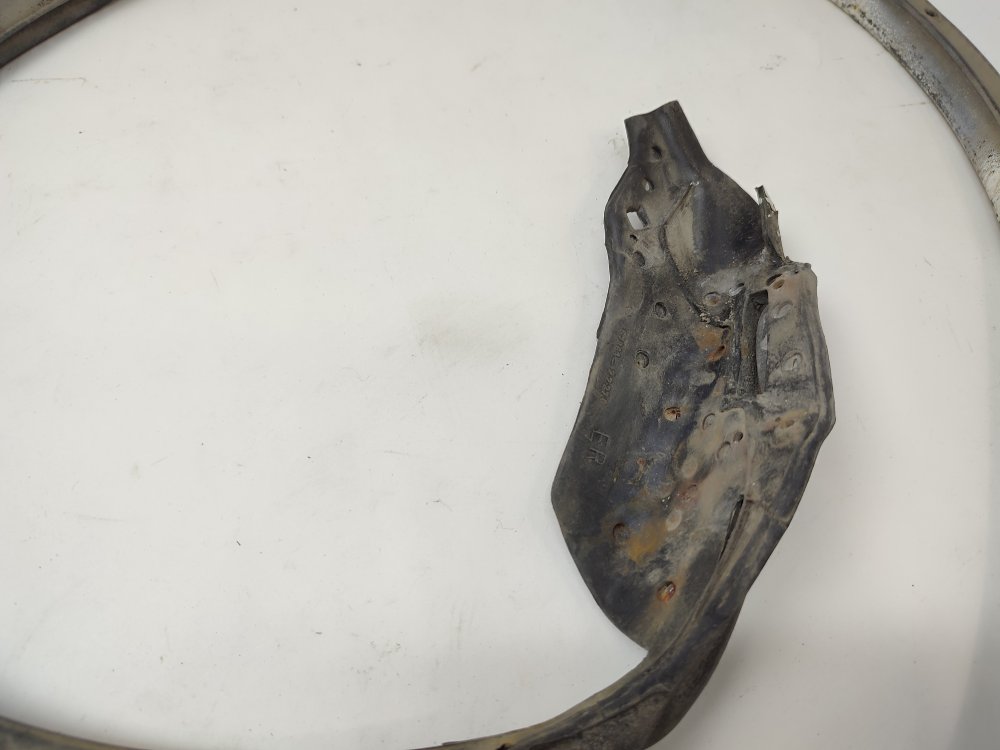 Уплотнительная резинка боковой двери передняя правая MARK2 1996 gx90 1GFE