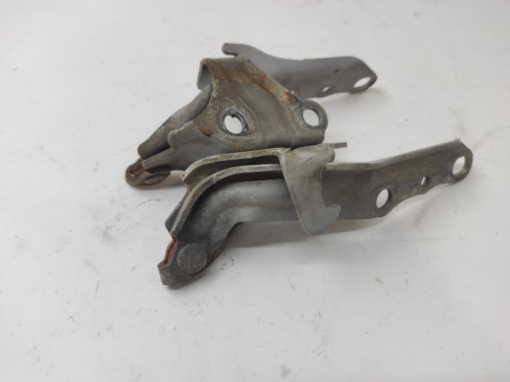 Петля капота GS300 1999 JZS160 2JZGE