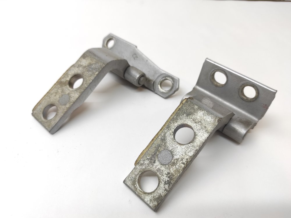 Петля двери передняя правая GS300 1999 JZS160 2JZGE