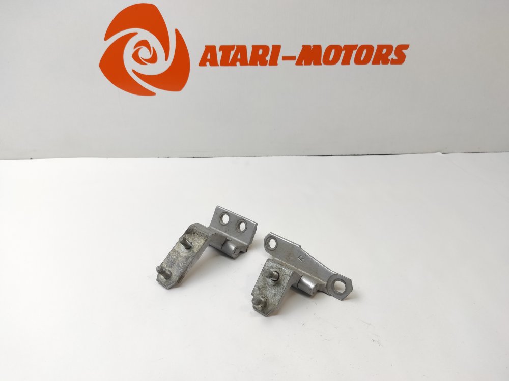 Петля двери задняя правая LEXUS GS300 1999 JZS160 2JZGE 68750-30110 контрактная