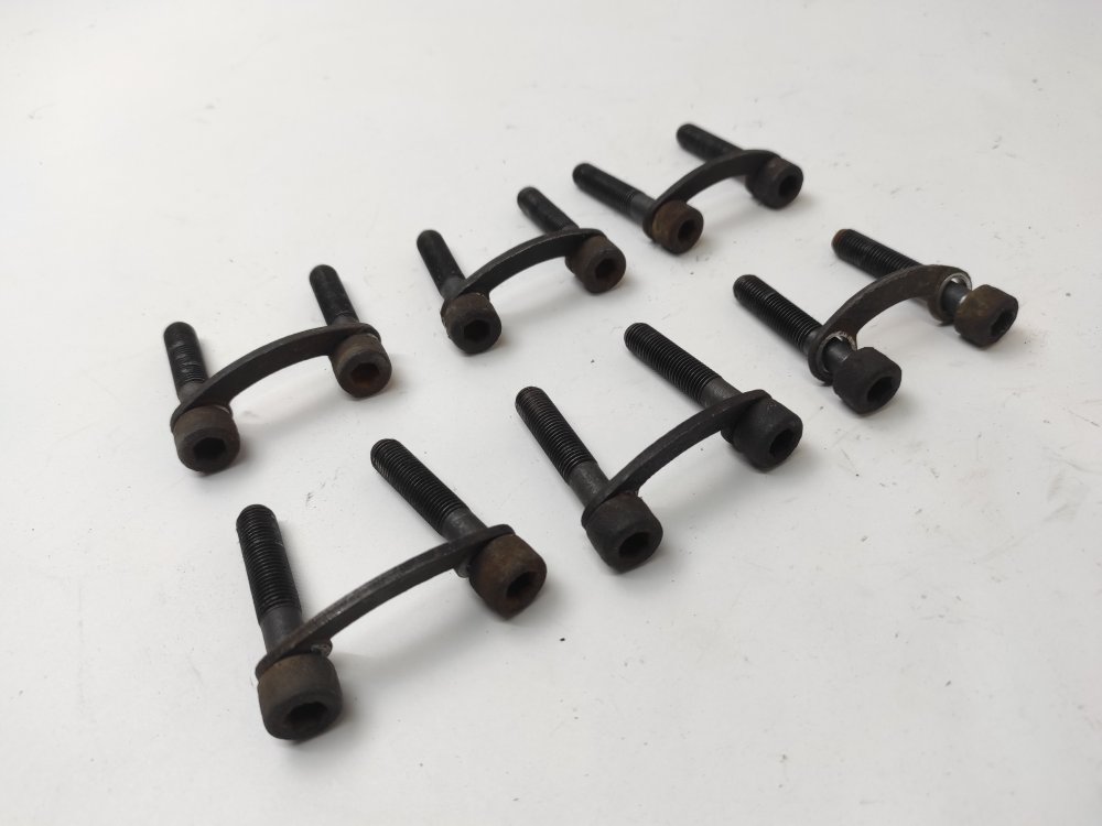 Болты приводов задние MARK2 1996 JZX90 1JZGE