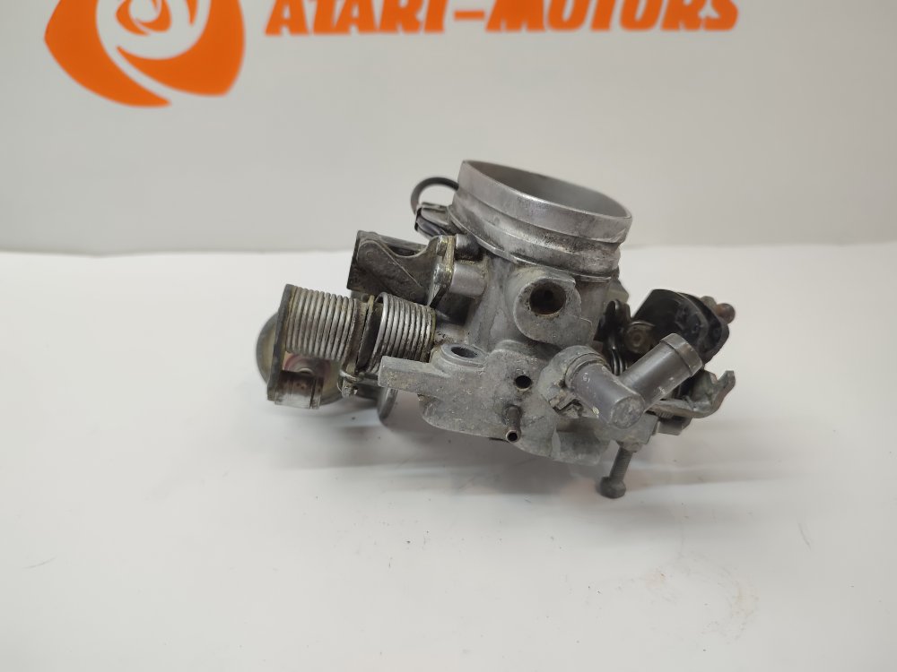 Дроссельная заслонка передняя audi 100 С4 AAR 2.3