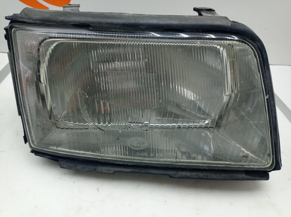 Фара хрусталь передняя правая audi 100 1992 С4 AAR 2.3 13797200 контрактная